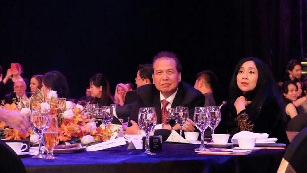 CT Raih Penghargaan atas Kontribusi Luar Biasa di Industri TV Asia