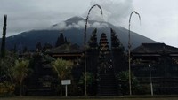 Pura Besakih merupakan pura utama di Bali.