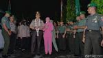 Foto: Keren, Ini Cara TNI Lepas Kapolrestabes Surabaya