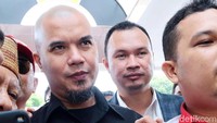 Sebelum diperiksa ia juga mengatakan bahwa ia akan datang untuk menghadapi para pembela penista agama. Pool/Ismail/detikFoto.