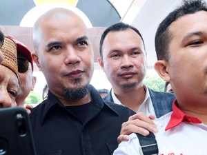 Pengacara Pastikan Ahmad Dhani Sudah di Tanah Air Saat Sidang Perdana