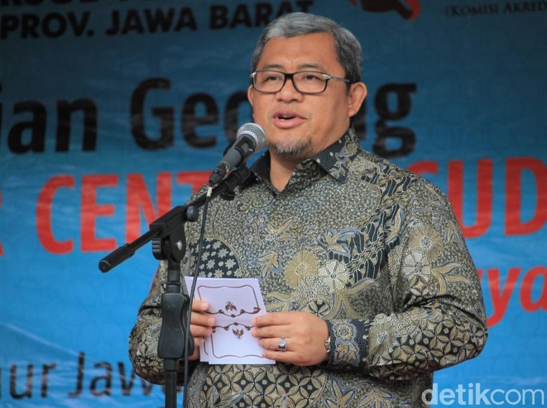 Aher Bantah Pernah Jadi Pembicara di Acara Muslim Cyber Army Aher Bantah Pernah Jadi Pembicara di Acara Muslim Cyber Army