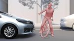 Mobil Sengaja Ditabrak untuk Uji Keamanan