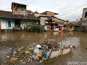 Tanggul Jatipadang Jebol Lagi, Sandi: Kita akan Langsung Datang