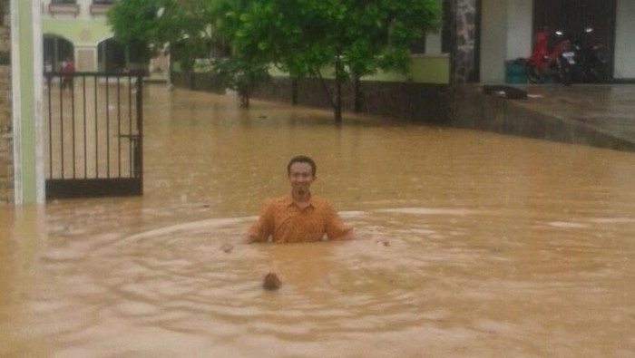KPAI Minta Nasib Anak Korban Banjir dan Longsor Pacitan Diperhatikan