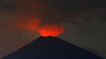 Foto: Ngeri! Abu dan Awan Panas Gunung Agung