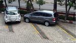Parkir Asal-asalan yang Bikin Jengkel