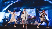Berbagai momen kebahagiaan terlihat di konser tersebut. Foto: Agra Suseno/ dok. Yura Yunita