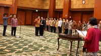 Selain melantik Robert Pakpahan sebagai Dirjen Pajak, Sri Mulyani juga melantik Lucky Al Firman sebagai Direktur Jenderal Pengelolaan Pembiayaan dan Risiko.