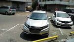 Parkir Asal-asalan yang Bikin Jengkel