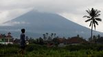 Foto: Ngeri! Abu dan Awan Panas Gunung Agung