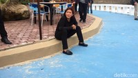 Seperti biasa Susi tampil dengan gayanya yang khas.