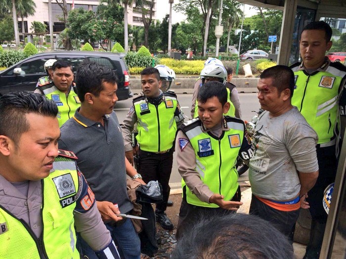 Polisi: Pria yang Coba Tusuk Polisi di Setiabudi Tak Terkait Teroris