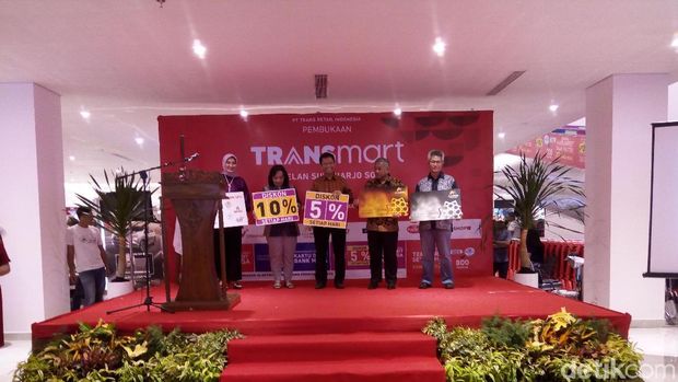 Bank Mega Syariah di Transmart Sukoharjo