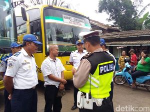 Libur Panjang, Polisi di Garut Cek Kelaikan Bus dan Tempat Wisata