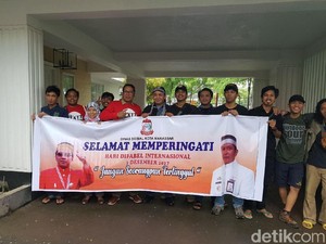 Hari Difabel, Penyandang Disabilitas di Makassar Daki Gunung Sesean