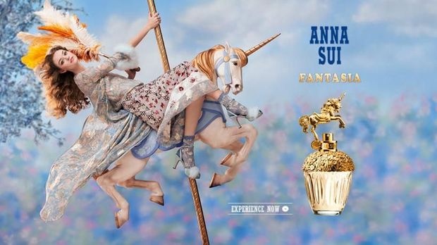 Anna Sui Rilis Parfum Berbentuk Unicorn Emas