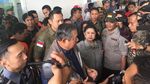Aksi SBY Sambangi Korban Banjir Pacitan Bersama AHY dan Ibas