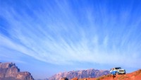 Ada banyak operator tur di Yordania yang menawarkan perjalanan ke Wadi Rum (Thinkstock)