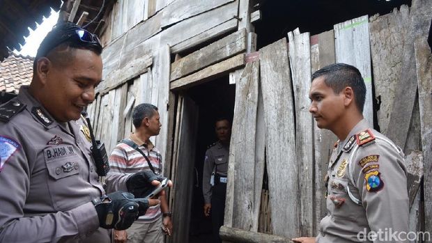 Kisah Winarto, Remaja di Bojonegoro Serumah Bersama Kambing