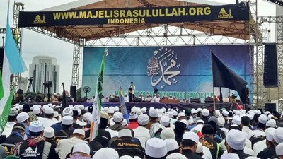 Foto: Maulid Nabi di Monas yang Dihadiri Anies dan Jenderal Gatot