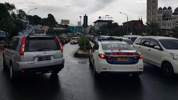 Polisi: Cuaca Puncak Ekstrem, Lalin Macet 7 Km