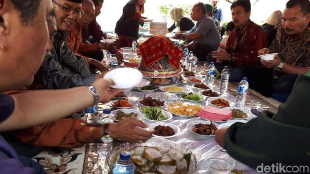 Bajamba, Pesta Makan Adat dari Sawahlunto