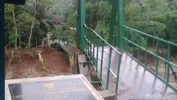 Jembatan Kebon Kedungrejo diresmikan Bupati Pacitan/