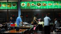Restoran Rindu Alam adalah destinasi favorit dan menjadi rujukan bagi para traveler yang berkunjung ke Puncak, Bogor (Foto: Farhan/detikcom)