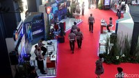 Tak hanya memberikan penghargaan kepada media, pameran tersebut juga menampilkan beberapa stand.