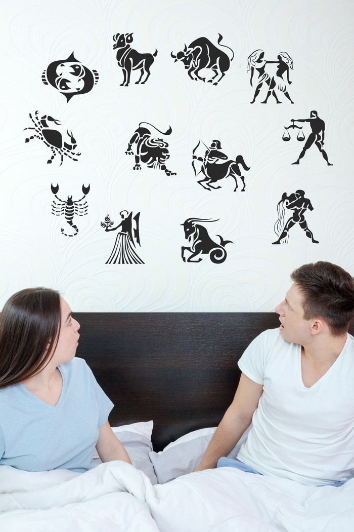 Young slim woman is full of doubts and hesitation. Scale.