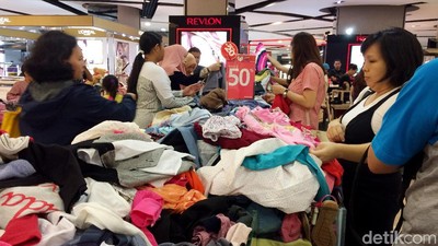 Foto: Mau ke Matahari Taman Anggrek? Ini Barang yang Tersisa