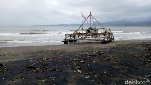 Ombak di Sebagian Wilayah Palabuanratu Mulai Normal