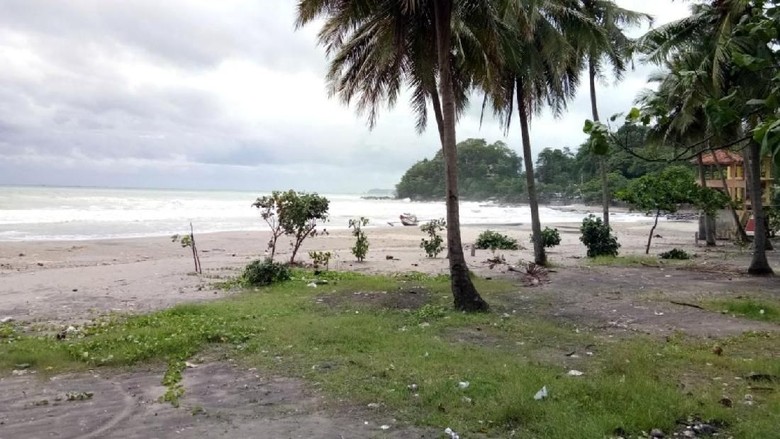 Hesa yang Terseret Ombak Pantai Karanghawu Anak Anggota Polisi Hesa yang Terseret Ombak Pantai Karanghawu Anak Anggota Polisi