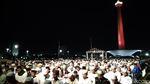 Melihat Lagi Momen Syahdu Reuni 212: Salat Subuh Berjemaah di Monas