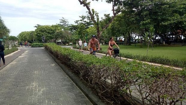 Wisatawan di Bali / 
