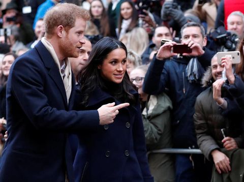Penampilan Perdana Harry dan Meghan Markle Setelah Resmi Umumkan Pertunangan