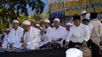 Foto: Massa Reuni 212 Salat Subuh Berjamaah di Monas