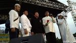 Pidato dan Bunga dari Anies Baswedan di Reuni 212 Monas