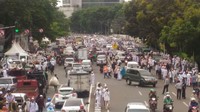Terpantau di Jalan Medan Merdeka Timur, Gambir, Jakarta Pusat, Sabtu (2/12/2017) pukul 08.00 WIB. (Rengga Sancaya/detikcom) kepadatan lalu lintas ada di kedua jalur, baik yang mengarah ke Tugu Tani maupun yang mengarah ke Medan Merdeka Utara.