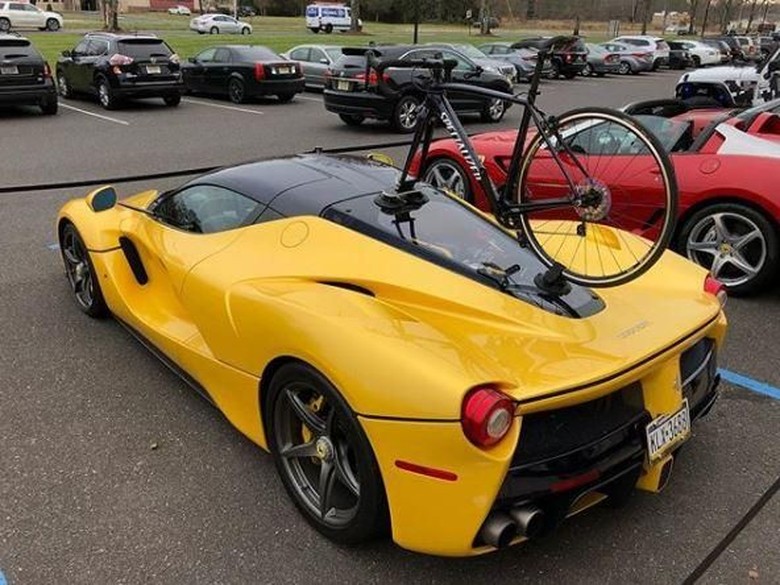 Ga Percaya LaFerrari Boyong Sepeda? Ini Buktinya Foto: Pool (Autoevolution) Ga Percaya LaFerrari Boyong Sepeda? Ini Buktinya Foto: Pool (Autoevolution)
