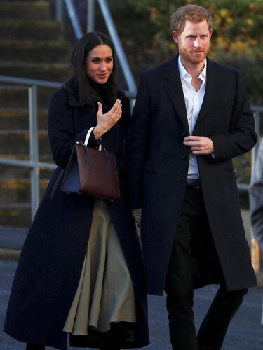 Penampilan Perdana Harry dan Meghan Markle Setelah Resmi Umumkan Pertunangan