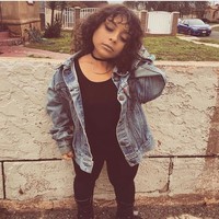 Dru Presta hanya memiliki tinggi 113 centimeter dan mengidap kondisi langka archondroplasia yang menyebabkan tubuhnya kerdil. Foto: Instagram