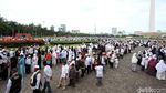 Momen-momen Reuni 212: Orasi, Antre di Toilet dan Monas yang Bersih