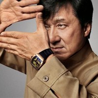 Pada 2012, desainer Richard Mille pernah memberikan penghormatan pada Jackie Chan dengan memberikan hadiah jam tangan khusus RM057. Jam tangan tersebut kabarnya seharga US$ 860 ribu. Foto: Istimewa