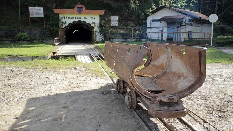 Peninggalan tambang Sawahlunto yang masih terjaga (Randy/detikTravel) Peninggalan tambang Sawahlunto yang masih terjaga (Randy/detikTravel)