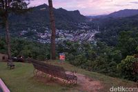 8 Ide Liburan ke Sumatera Barat Saat Long Weekend