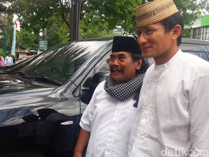 Peringatan Maulid di Cilandak, Sandi Tanya Kesiapan OK OCE ke Camat