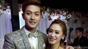 Lee Jeong Hoon & Moa, Pengantin Baru Lintas Negara