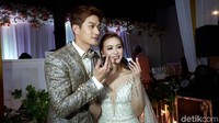 Moa tadinya adalah mantan istri Irwan Chandra yang juga merupakan eks personel HITZ. Foto: Lee Jeong Hoon dan Moa / Desi Puspasari